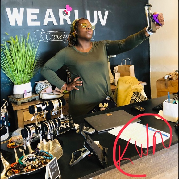 (NWT) Designer KWN eyewear - Picture 8 of 8